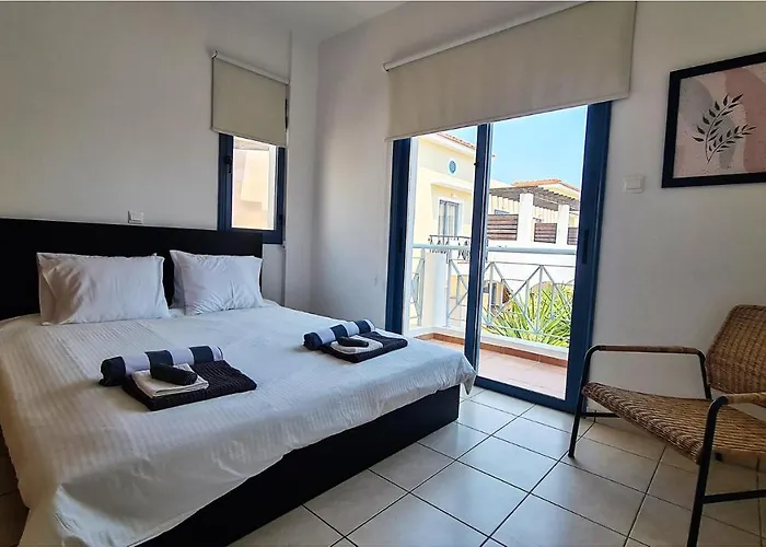 Maria's House - Communal Pool